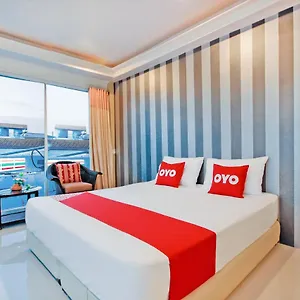 Oyo 1117 Phuket Airport Suites מלון